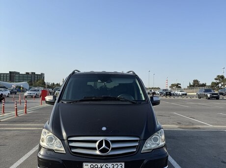 Mercedes Viano 2011