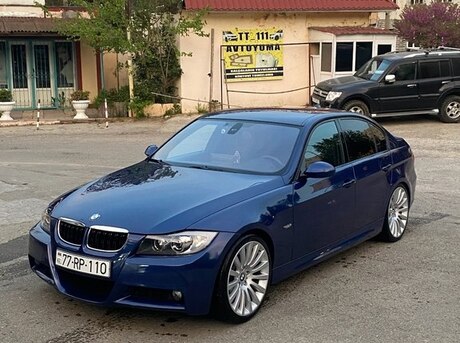 BMW 323