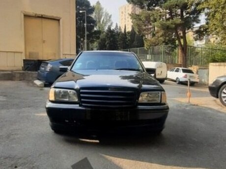 Mercedes C 230