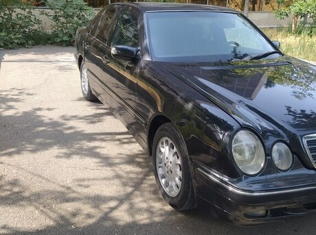 Mercedes E 220 d 1999