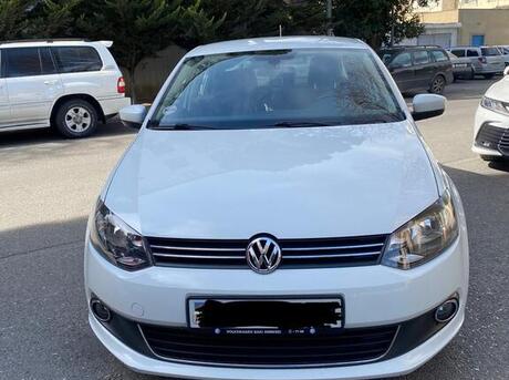 Volkswagen Polo 2015