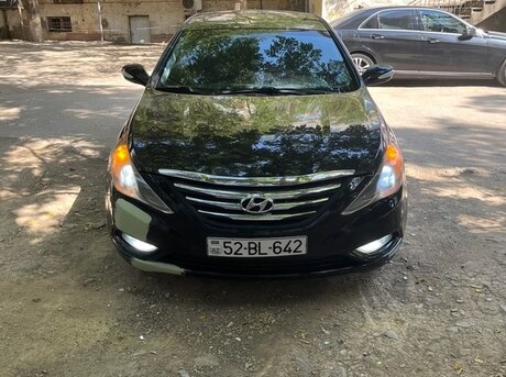Hyundai Sonata 2011