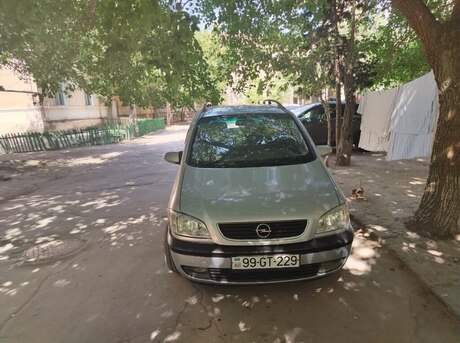 Opel Zafira