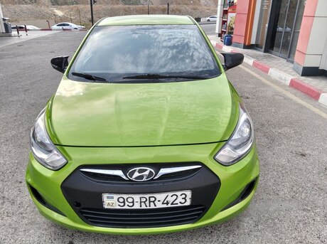 Hyundai Accent 2013