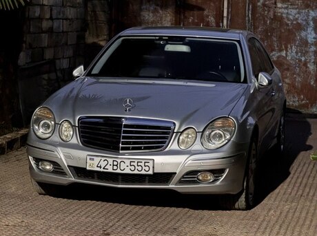 Mercedes E 230