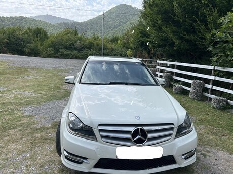 Mercedes C 250