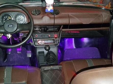LADA (VAZ) 2106 2000