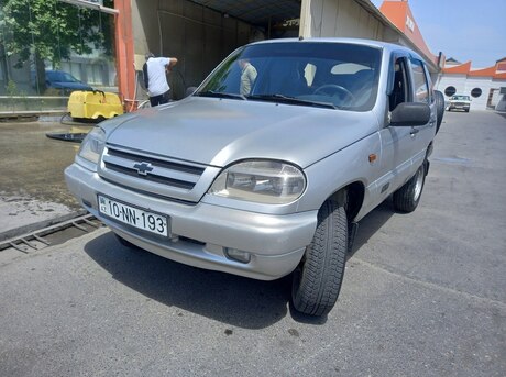 Chevrolet Niva 2005