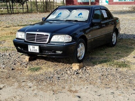 Mercedes C 240