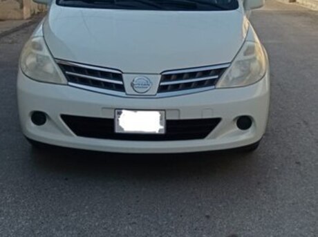 Nissan Tiida 2010