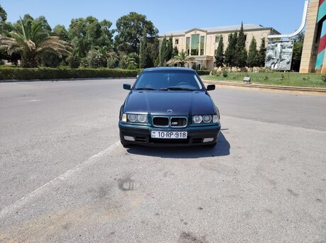 BMW 318 1993