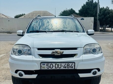 Chevrolet Niva 2012