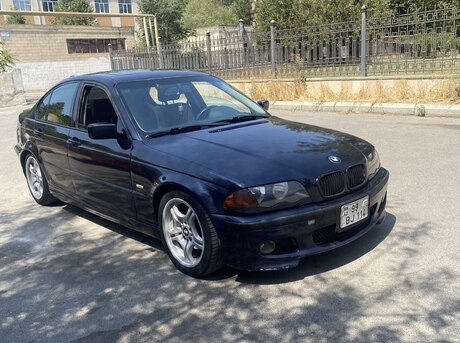 BMW 323 2000
