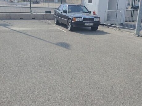 Mercedes 190 1990
