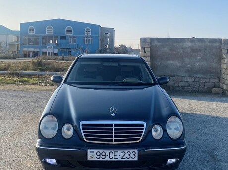 Mercedes E 220 2000
