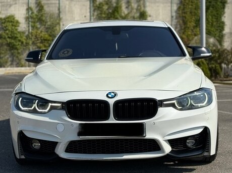 BMW 330 2017