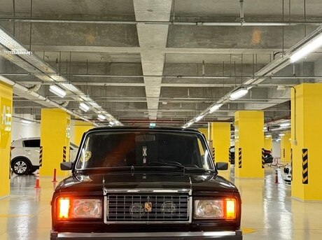 LADA (VAZ) 2107