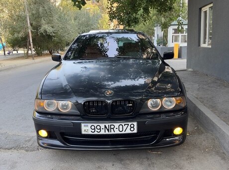 BMW 528