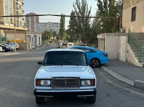 LADA (VAZ) 2107