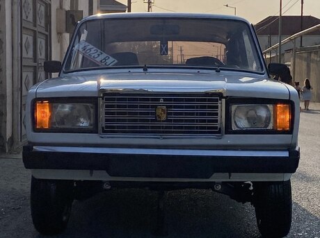 LADA (VAZ) 2107
