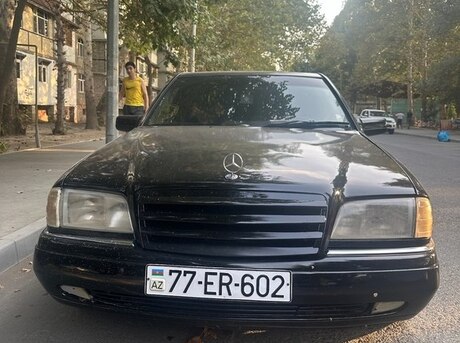 Mercedes C 180