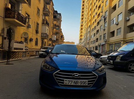 Hyundai Elantra 2017
