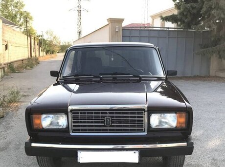 LADA (VAZ) 2107