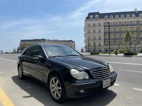 Mercedes C 230