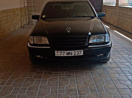 Mercedes C 230