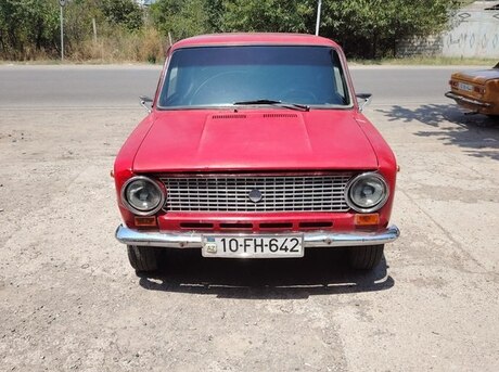 LADA (VAZ) 21011