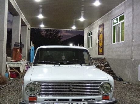 LADA (VAZ) 21011