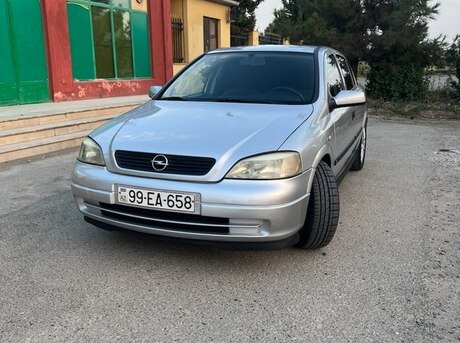 Opel Astra 2000
