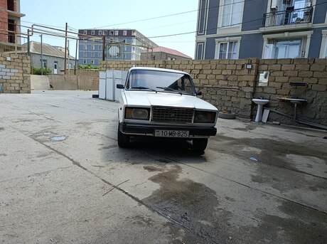 LADA (VAZ) 2107