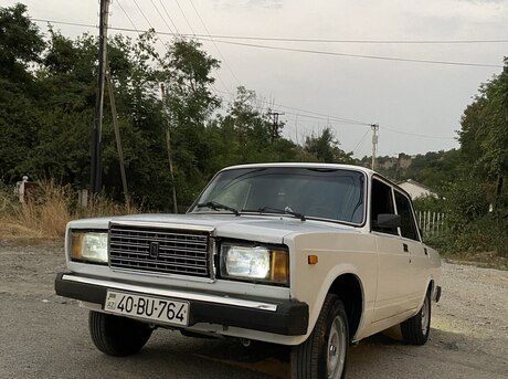 LADA (VAZ) 2107