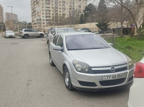 Opel Astra 2005