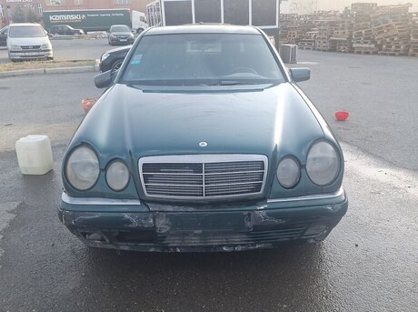 Mercedes E 290 1996