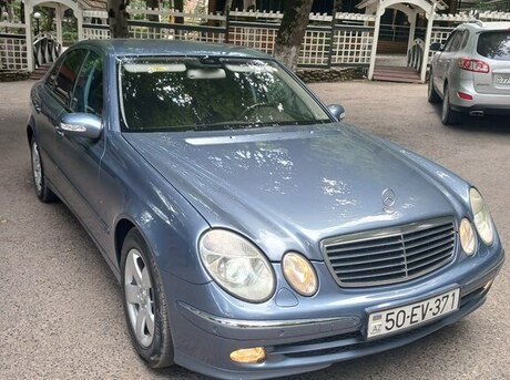 Mercedes E 220