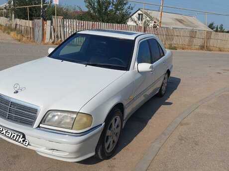 Mercedes C 180