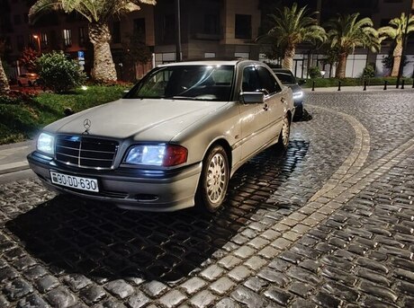 Mercedes C 230