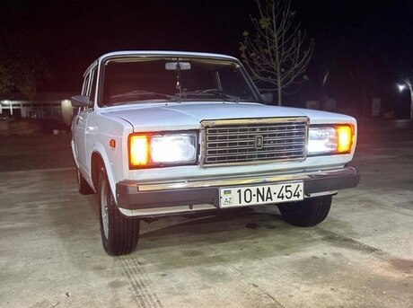 LADA (VAZ) 2107