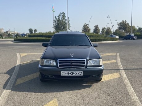 Mercedes C 180
