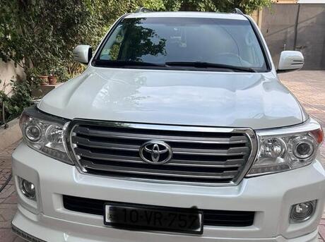 Toyota Land Cruiser 2012