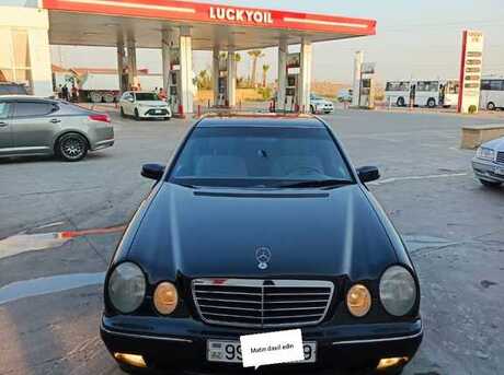 Mercedes E 240 2000