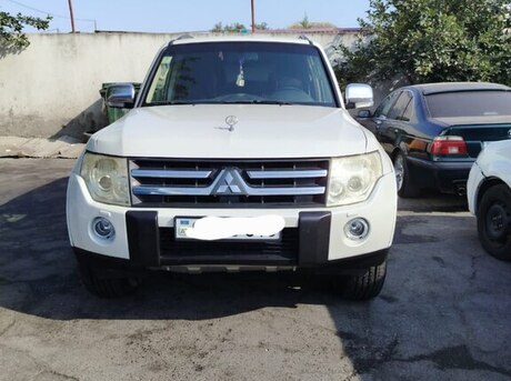 Mitsubishi Pajero 2008