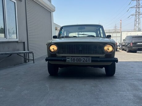 LADA (VAZ) 21011