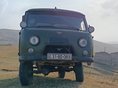 UAZ 452