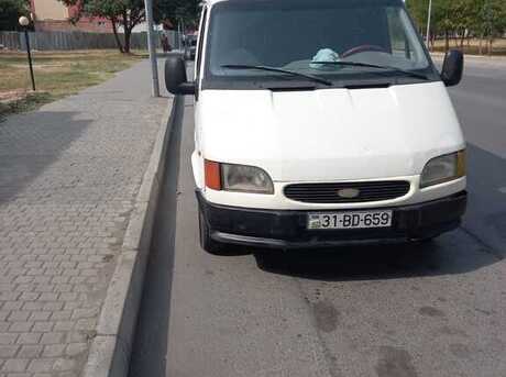 Ford Transit 2000