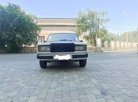 LADA (VAZ) 2107