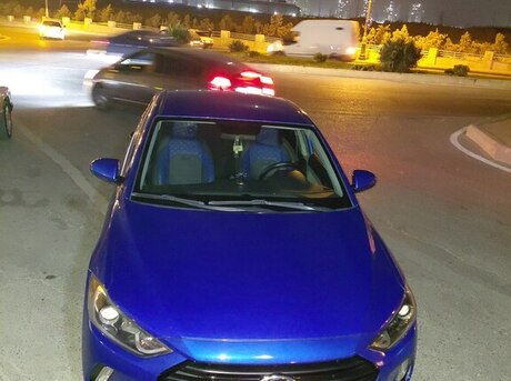 Hyundai Elantra 2016