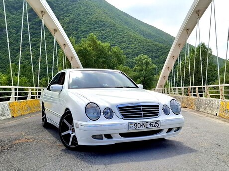 Mercedes E 320 2000